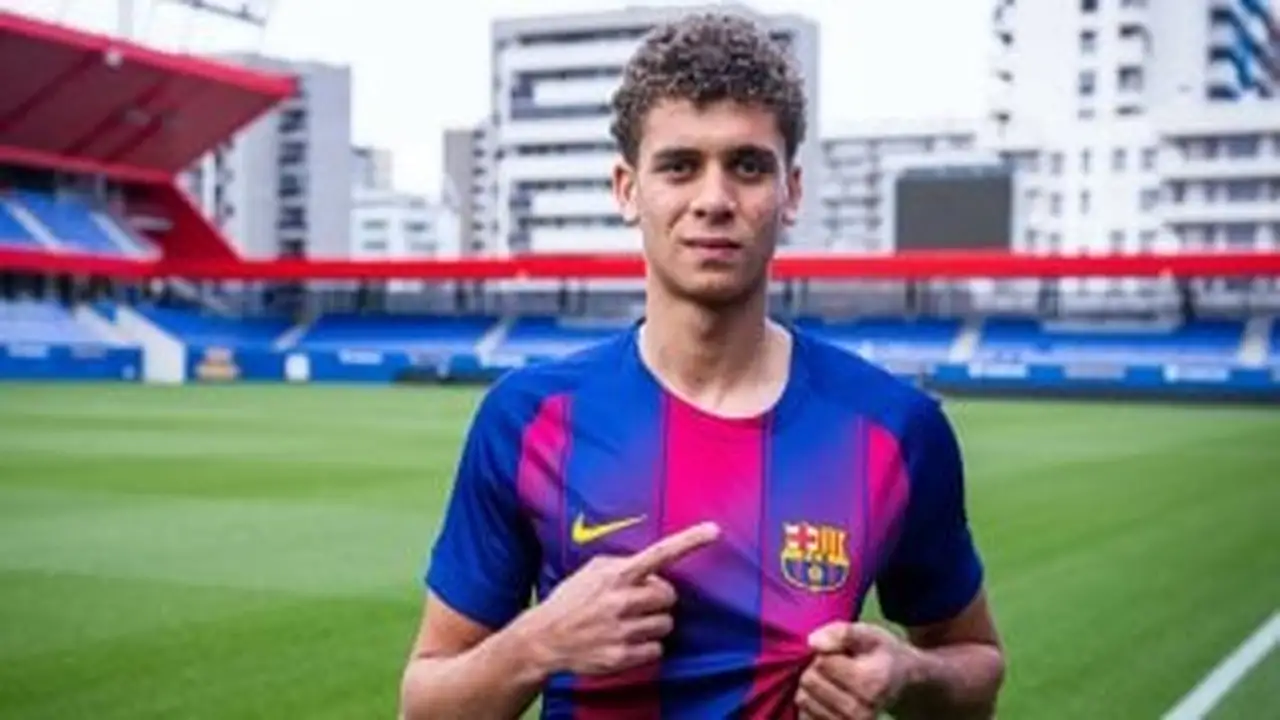 موعد مهم.. أول ظهور لحمزة عبدالكريم مع برشلونة والقنوات الناقلة